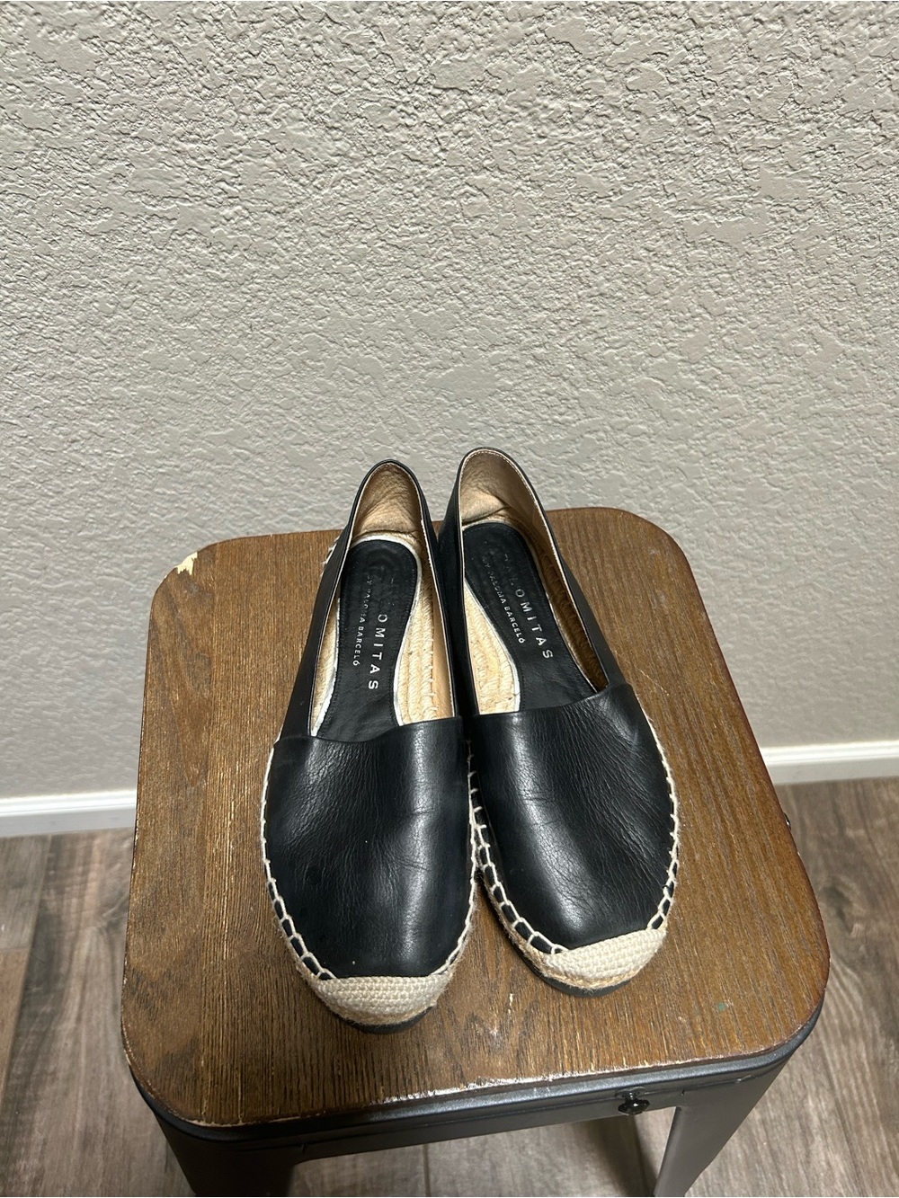 Palomitas by Paloma Barcelo Black Leather Espadrille Flats